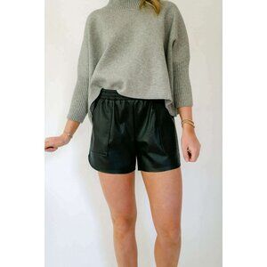 Black Faux Leather Elastic Waist Shorts Womens XXL Glam Retro City Classic Sexy